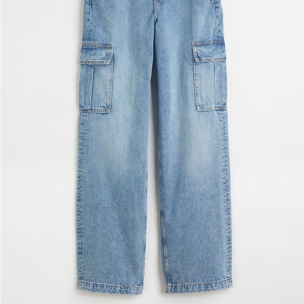 H&M 90s Cargo Style Jeans